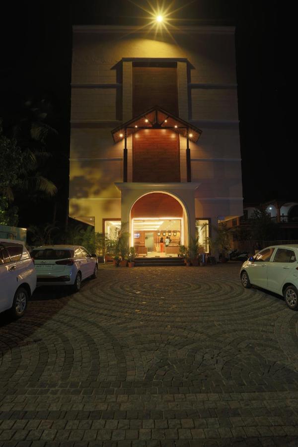 Resort The Lohias, Goa Candolim Zewnętrze zdjęcie