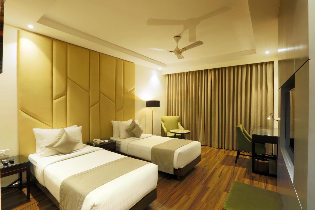 Resort The Lohias, Goa Candolim Zewnętrze zdjęcie