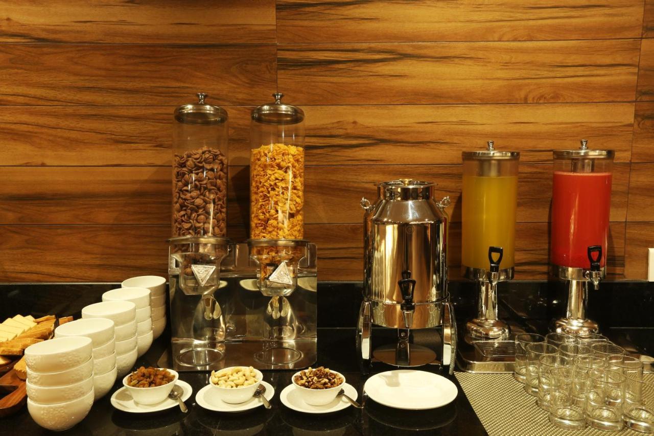 Resort The Lohias, Goa Candolim Zewnętrze zdjęcie
