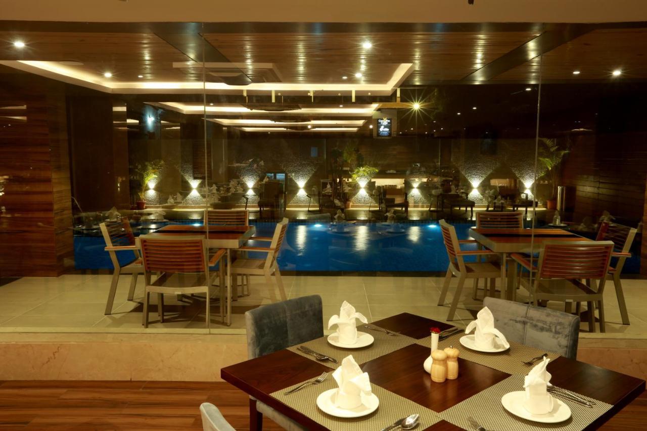 Resort The Lohias, Goa Candolim Zewnętrze zdjęcie