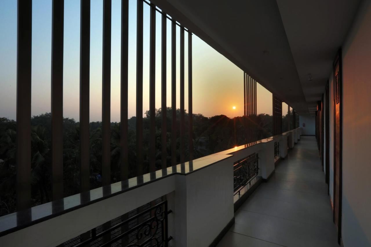 Resort The Lohias, Goa Candolim Zewnętrze zdjęcie